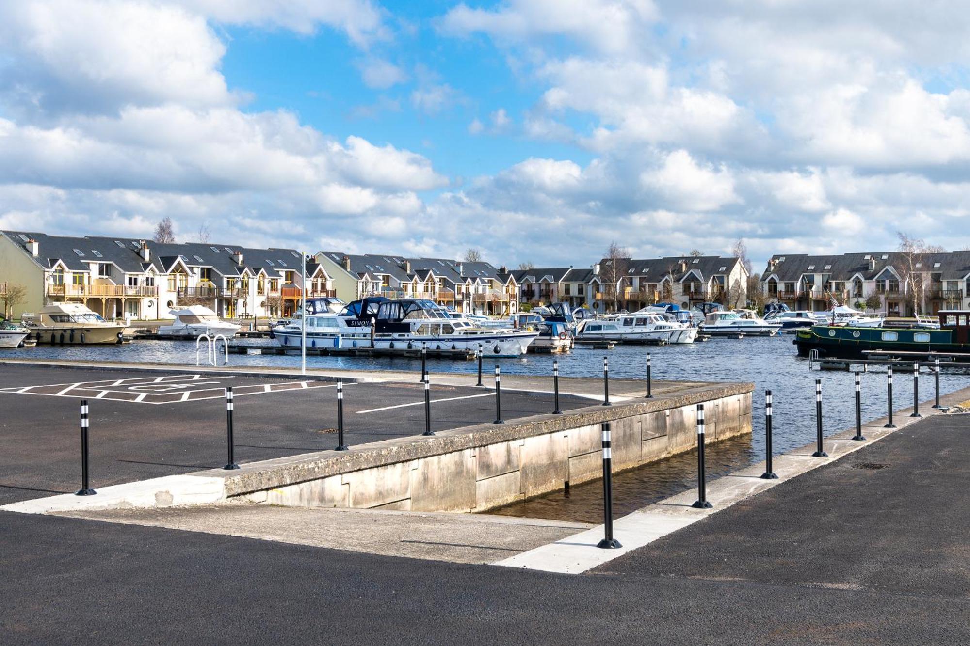 Shannonside - Stylish 5 Bed Marina Home & 40Ft Mooring Termonbarry Εξωτερικό φωτογραφία