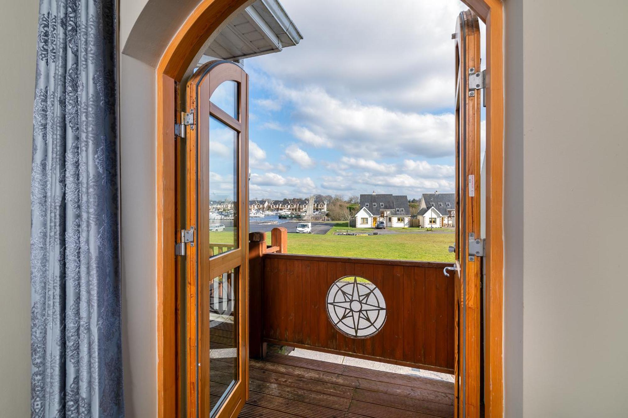 Shannonside - Stylish 5 Bed Marina Home & 40Ft Mooring Termonbarry Εξωτερικό φωτογραφία