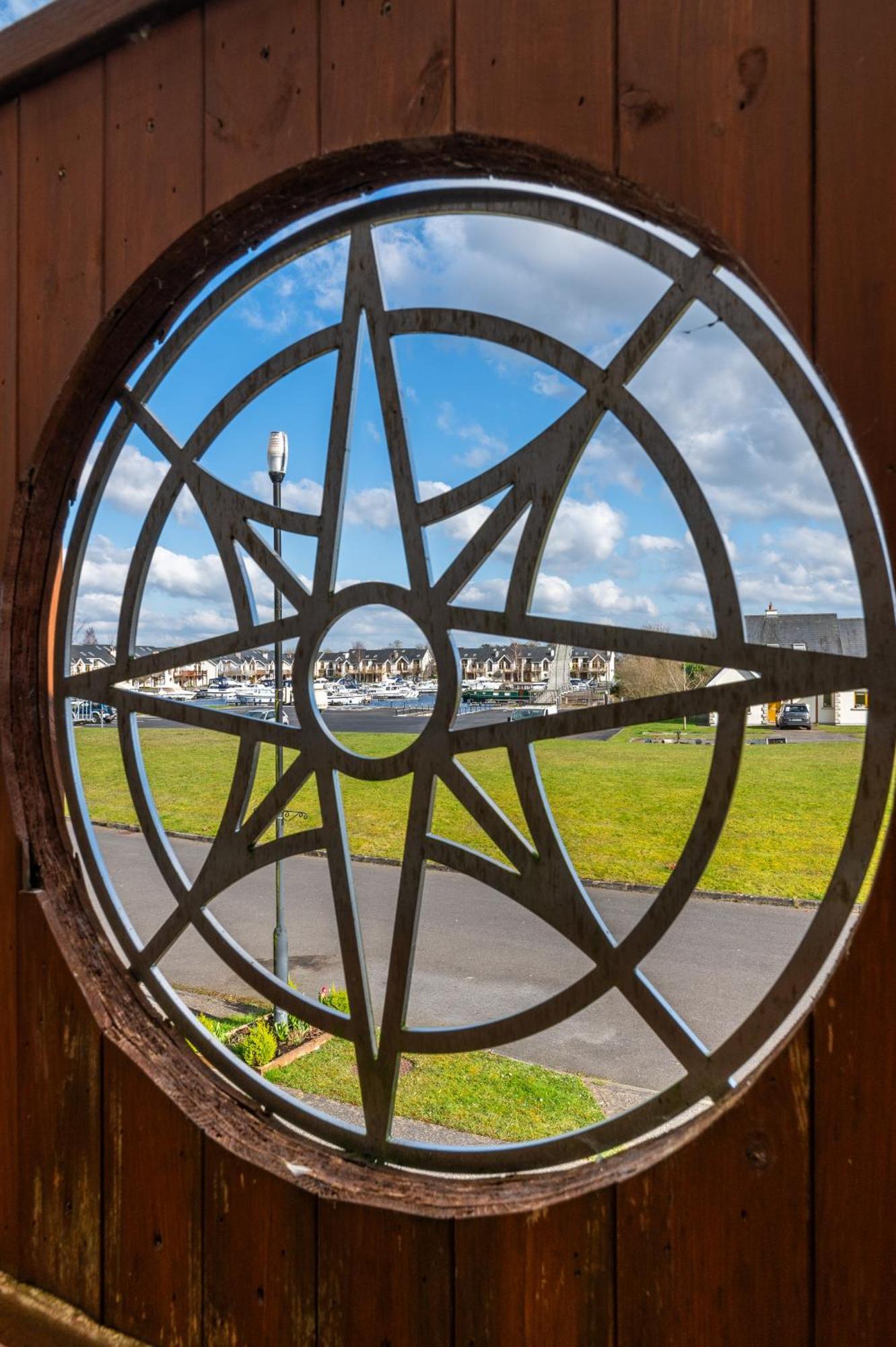 Shannonside - Stylish 5 Bed Marina Home & 40Ft Mooring Termonbarry Εξωτερικό φωτογραφία