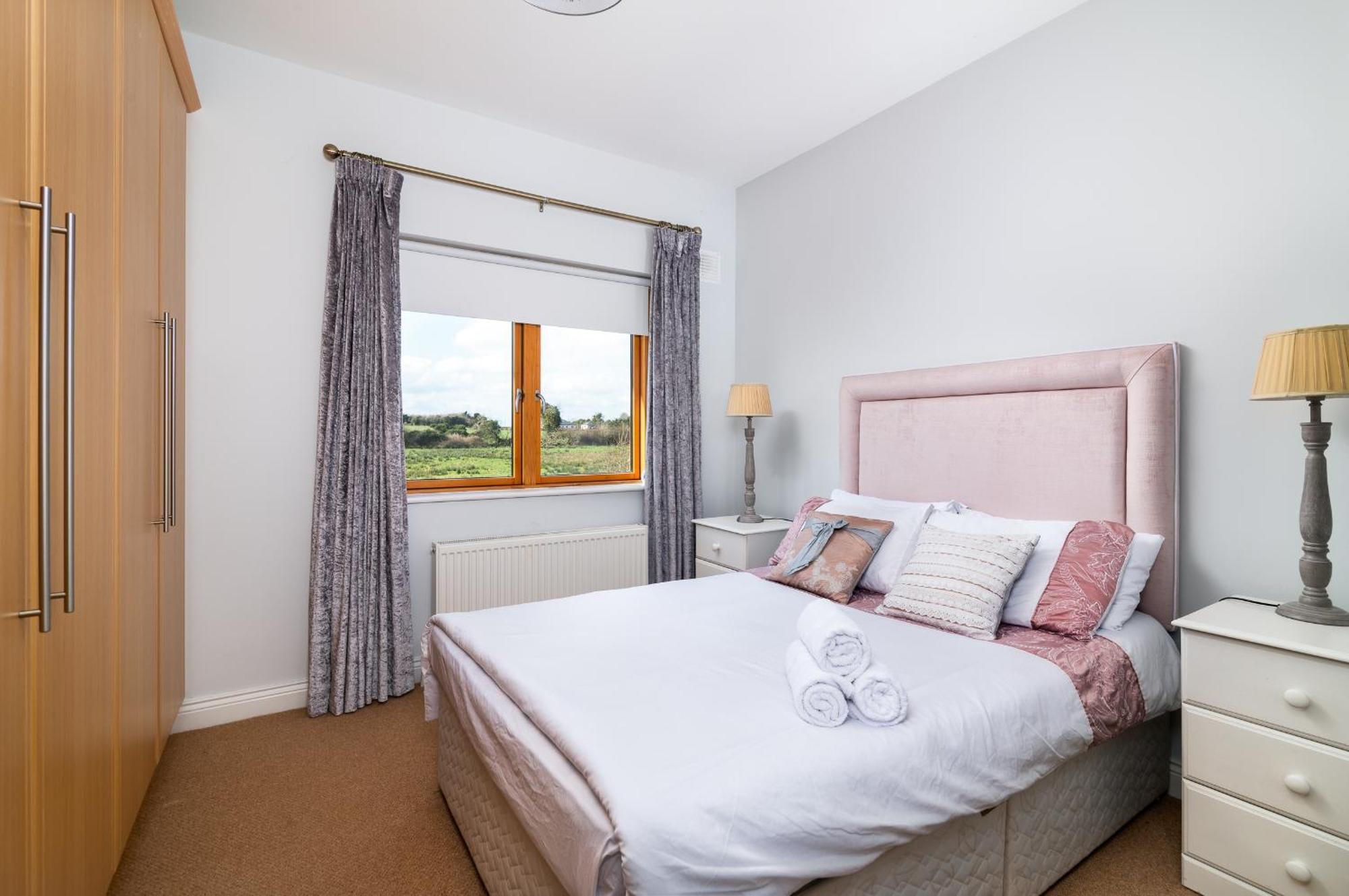Shannonside - Stylish 5 Bed Marina Home & 40Ft Mooring Termonbarry Εξωτερικό φωτογραφία