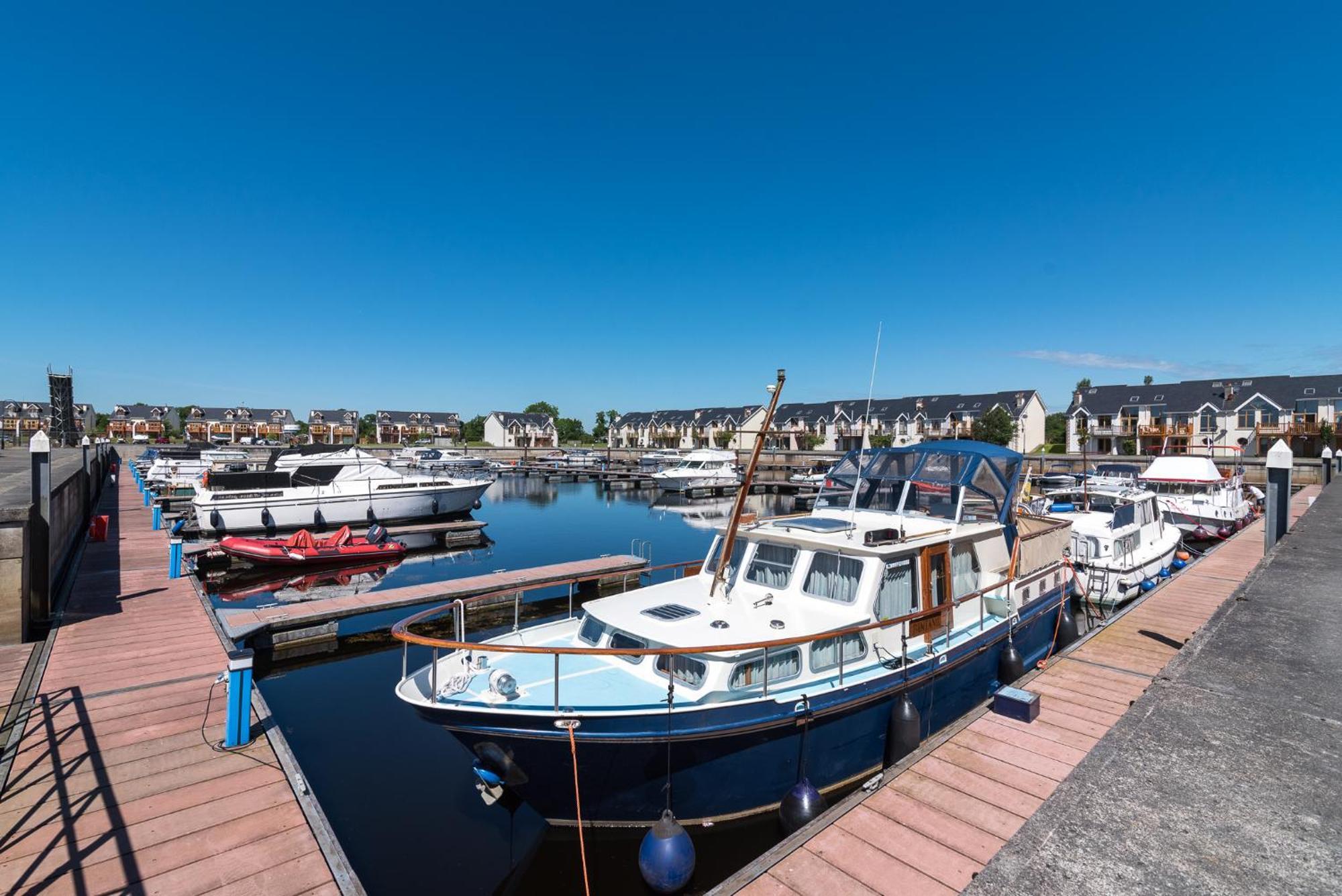 Shannonside - Stylish 5 Bed Marina Home & 40Ft Mooring Termonbarry Εξωτερικό φωτογραφία